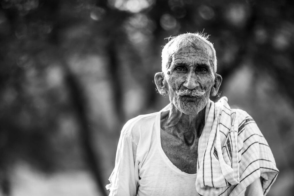 The Impact of Aging on Relationships: Navigating Connection in a Changing World